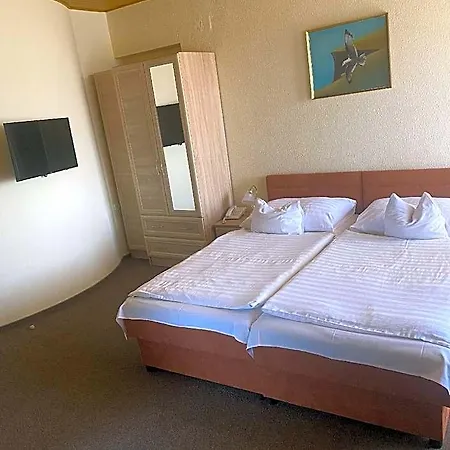 Molnar Hotel 3*