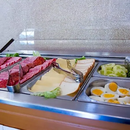 몰나르 호텔